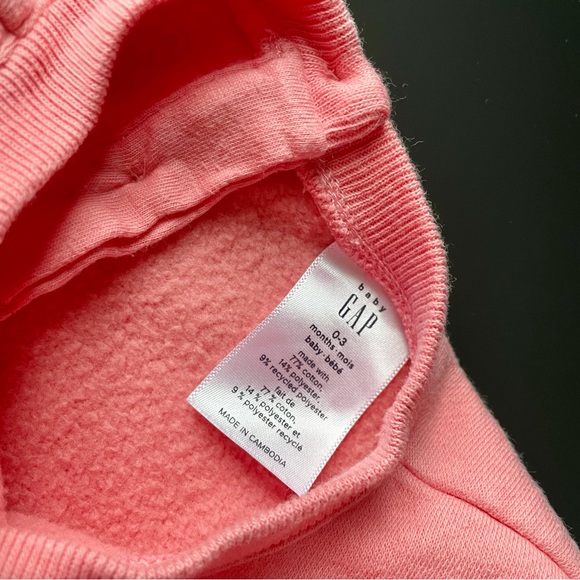 GAP baby girl pink plush jogger set size 0-3 months with bow detail - Picture 4 of 5